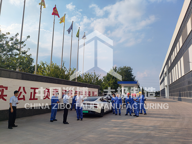 行業(yè)同仁組團考察學習 太極品質獲高度認可